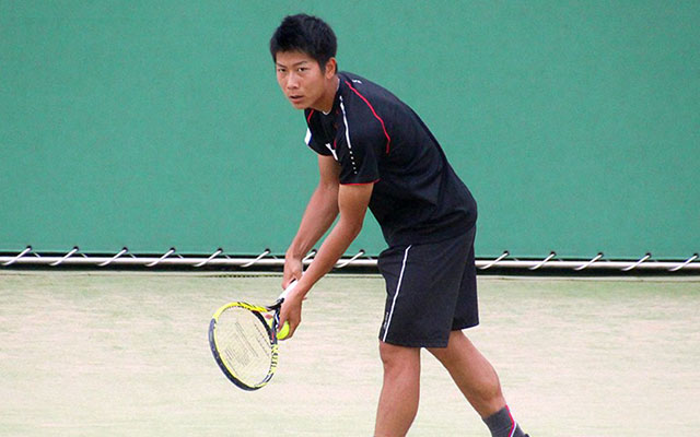 テニス部伊藤選手が九州テニス選手権で３連覇達成！のイメージ