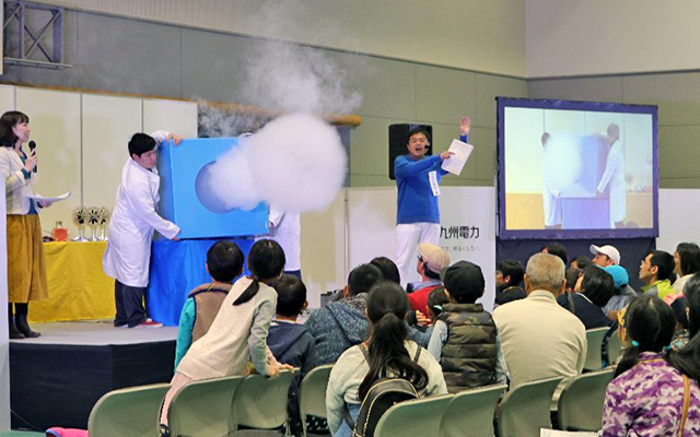九州各地で親子で楽しむ科学実験イベントを実施していますのイメージ