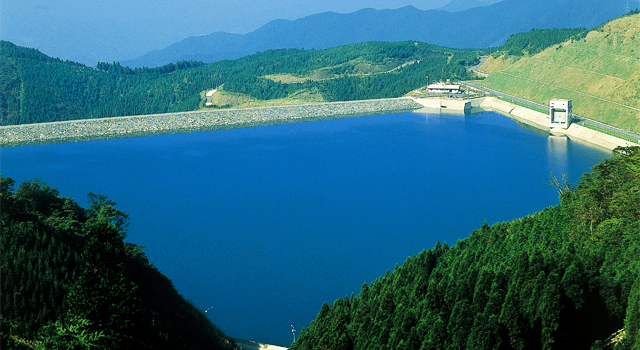 天山ダムの写真