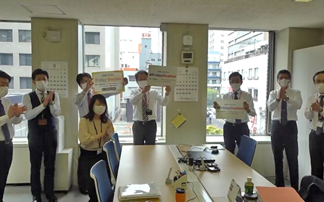 金曜日の正午はFriday Ovationのイメージ