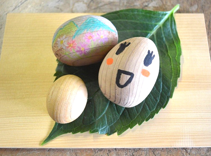イースターエッグ作り 300円