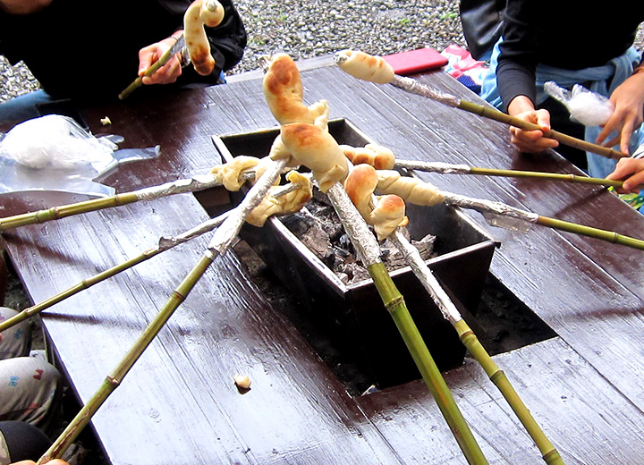 ねじりパン&ポップコーンづくり 100円