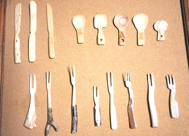 かたきちおじさんの木の枝フォークづくり 200円~500円