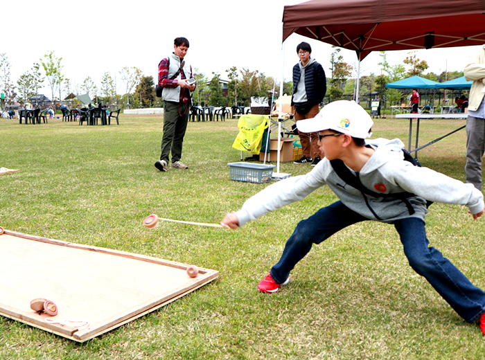 世界一の独楽バトル 400円