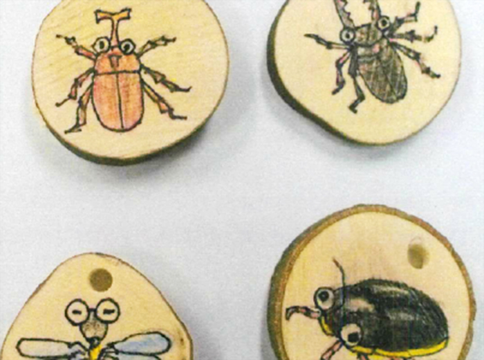 木のバッジ作り 無料