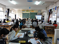 鹿児島市立大龍小学校にて出前授業