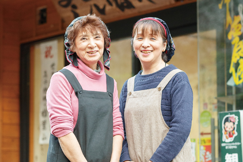 那須君子さんと椎葉ツヤ子さんの写真