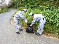 空缶・ゴミ回収の写真
