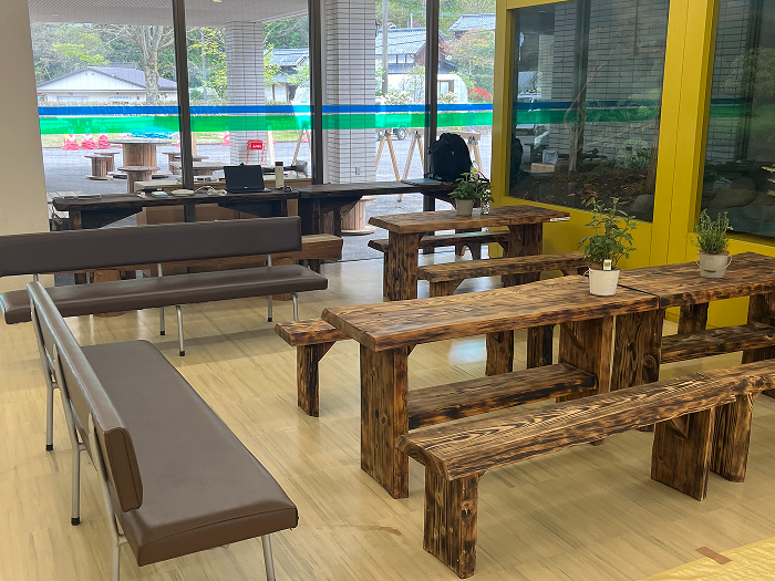 天山ベース ミーティングスペース