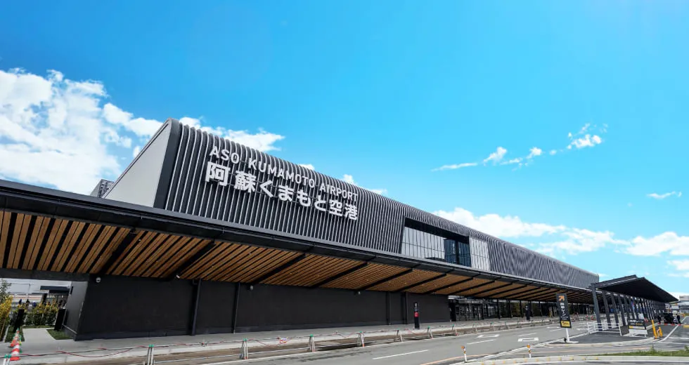 熊本空港 旅客ターミナルの外観出所：熊本国際空港株式会社