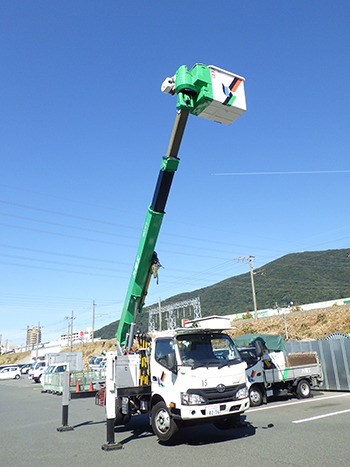 高所作業車乗車体験の写真