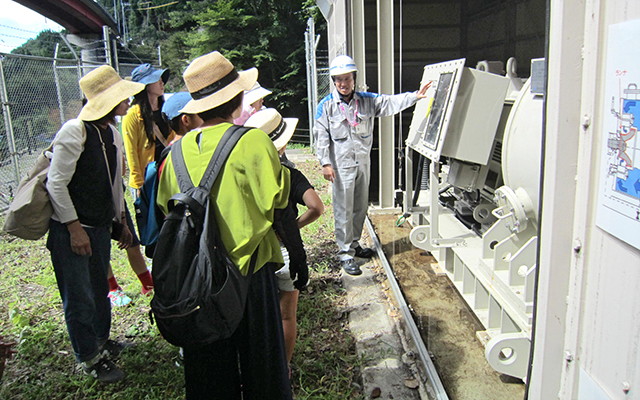 竜宮滝発電所見学会の写真