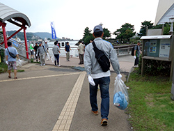 サマーナイト大花火大会清掃活動