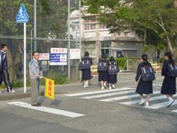 交通安全立哨・挨拶運動