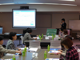 北九州市女性団体連絡会議の皆さんとの対話の会の様子