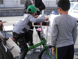 自転車発電コーナーの様子