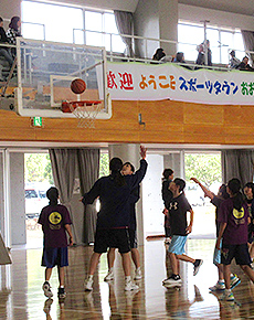 スポーツ教室(バスケット)の様子