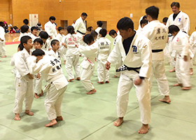 スポーツ教室(柔道)の様子
