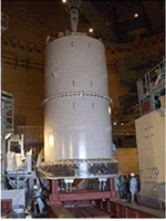 原子炉容器上部ふた取り替え作業の写真