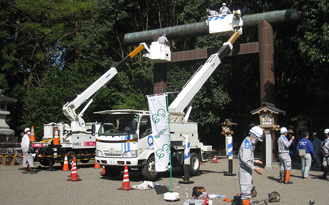 宮崎神宮の清掃活動のイメージ