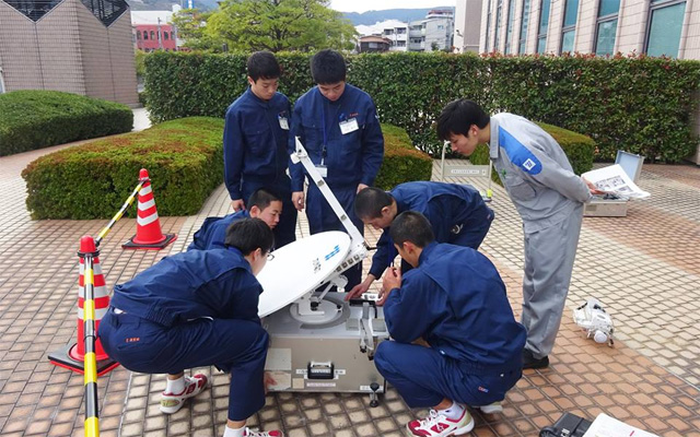 高校生がインターンシップで電気マンに！のイメージ