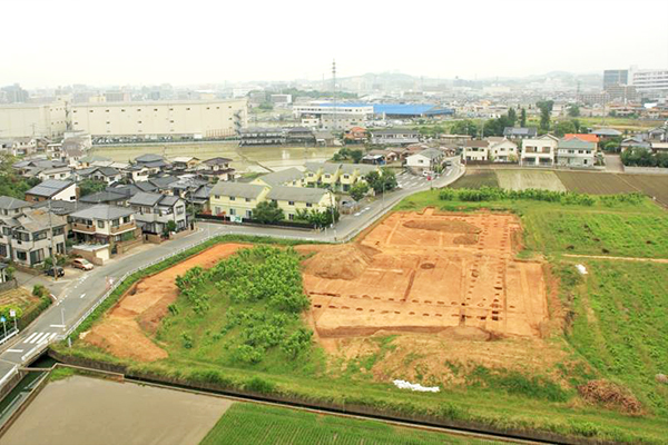 阿恵官衙遺跡（あえかんがいせき）の全景の写真