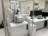 X線マイクロアナライザー（EPMA）の写真