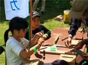 小枝のペンダントづくり