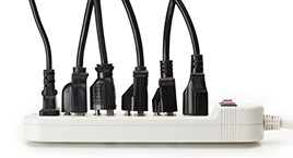 タコ足配線は危険です