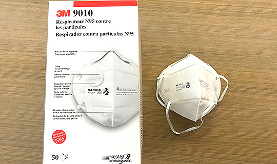 マスク14万枚寄贈の写真