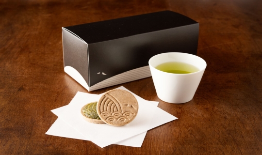 「くじら最中」から「そのぎ抹茶あん」が新登場しました！の写真