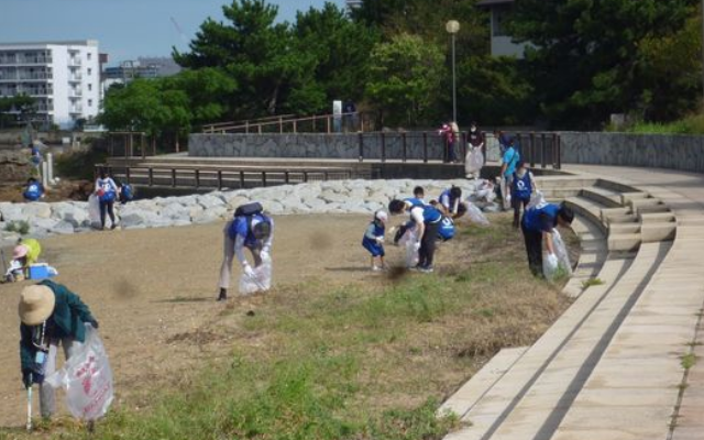 ～「こらぼらＱでんeco」の取組み～福岡市東区の名島海岸周辺清掃活動を実施しました