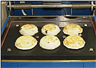 焼きもちの焼き上がりの写真