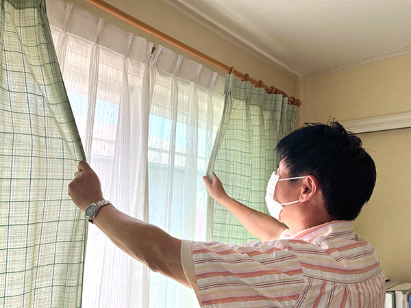 カーテン活用の写真