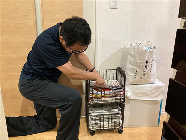 ごみを分別する様子２