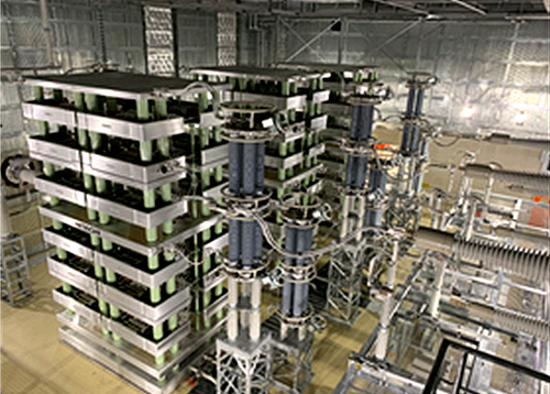 飛騨変換所：サイリスタバルブの写真