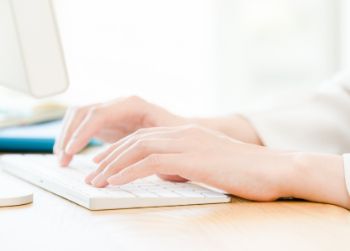 画像：インターネットでのお申込み